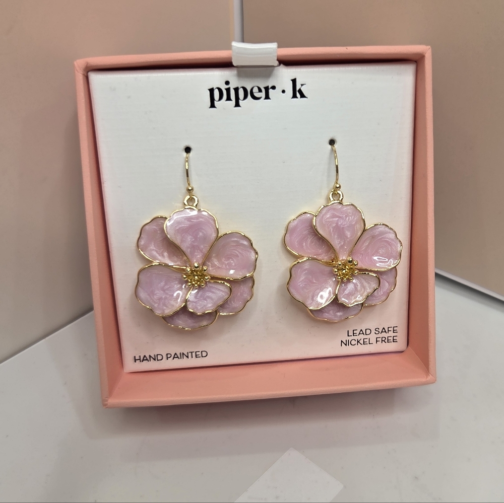 💕▪️Piper K ▪️Pastel Pink Floral Hand Painted Earrings